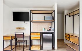 Lago Zirahuén By HomiRent